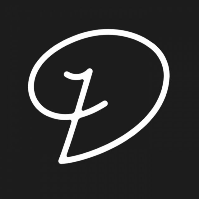 Explore Kwyzer's Makeup Artist