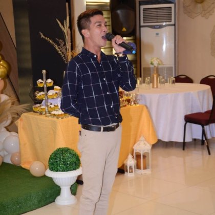 Your Host Oli