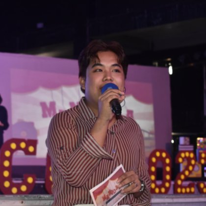 Host Axcel V.