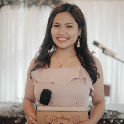 Host Regine