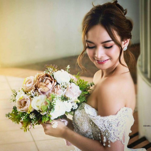 Explore Kwyzer's Makeup Artist