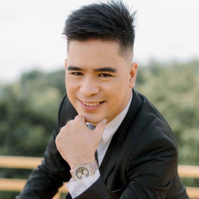 Explore Kwyzer's Hosts/Emcees