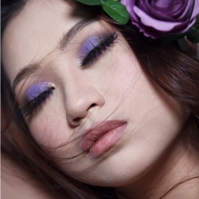 Explore Kwyzer's Makeup Artist