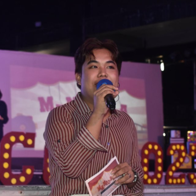 Explore Kwyzer's Hosts/Emcees