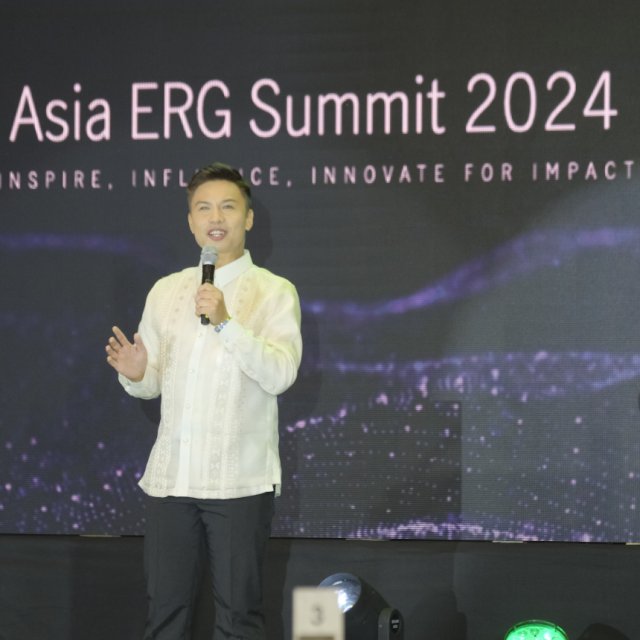 Explore Kwyzer's Hosts/Emcees