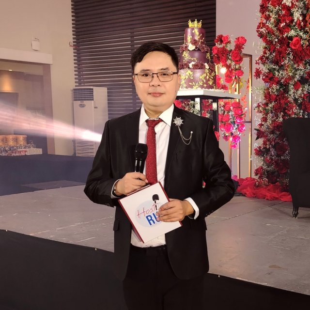 Explore Kwyzer's Hosts/Emcees