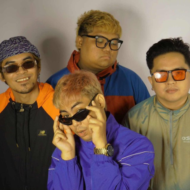 Explore Kwyzer's Band