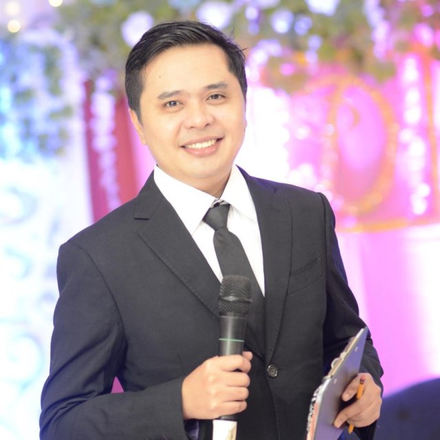 Explore Kwyzer's Hosts/Emcees