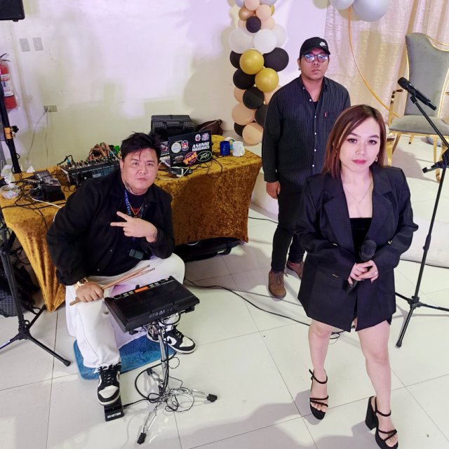 Explore Kwyzer's Band