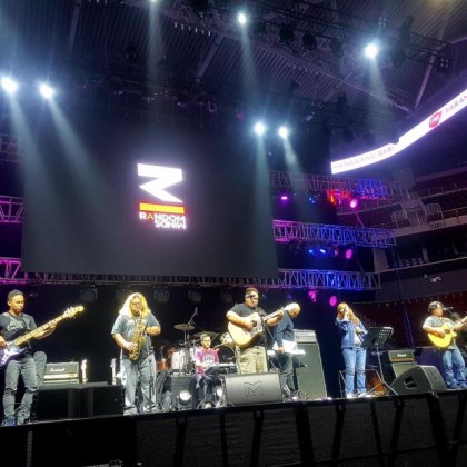 Connected Acoustic Band