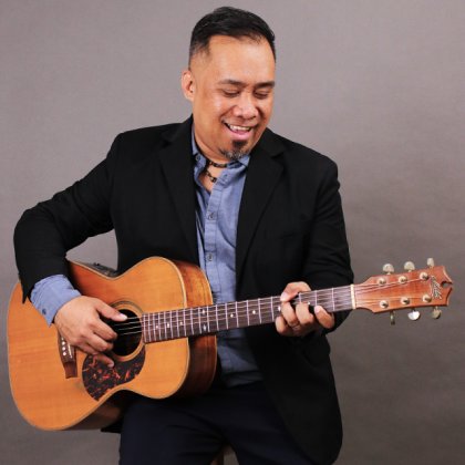 VINCE  "Acoustic One-Man Band / PURE Acoustic" VINCE  "Acoustic One-Man Band / PURE Acoustic"