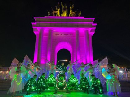luminous led  tron and poi dancers